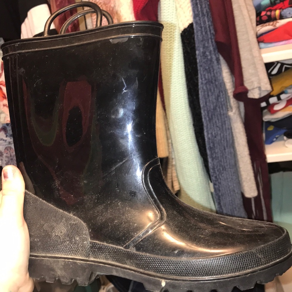 super adorable short rain boots